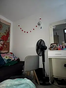 Snapshot of kiaraglam2 chatting on 10.25.25 kiaraglam2 online show from 10.25.25