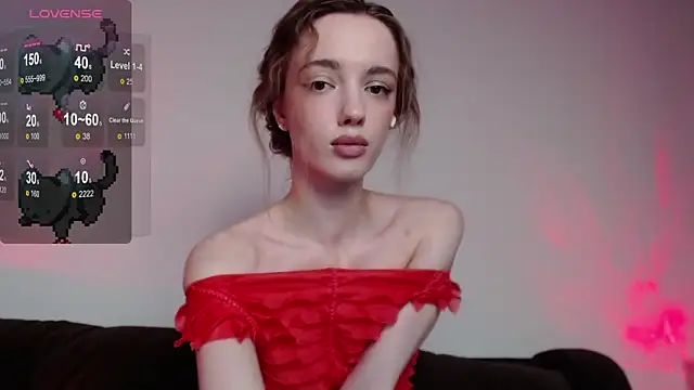 Snapshot of Weeissy chatting on 02.17.25 Weeissy online show from 02.17.25