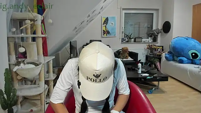 Snapshot of tinny_williams chatting on 09.26.25 tinny williams online show from 09.26.25