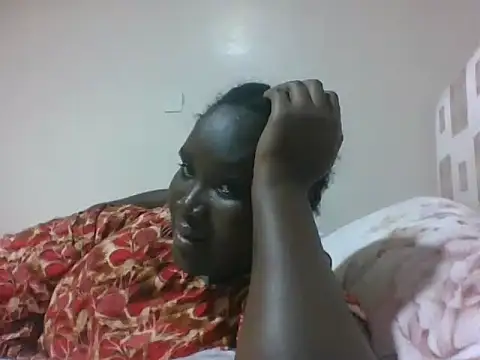 Snapshot of queen_aria19 chatting on 01.13.26 queen aria19 online show from 01.13.26