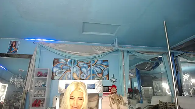 ADRIANNA FOX online show from 01.14.26