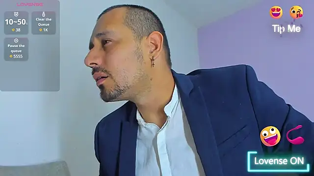 jhonyalzate2 online show from 12.14.24