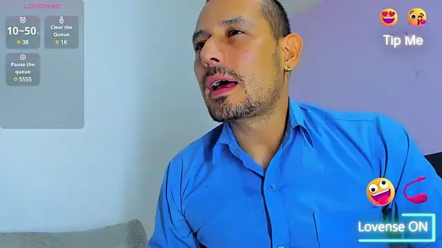 jhonyalzate2 online show from 12.15.24