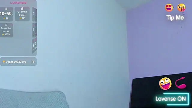 jhonyalzate2 online show from 12.18.24