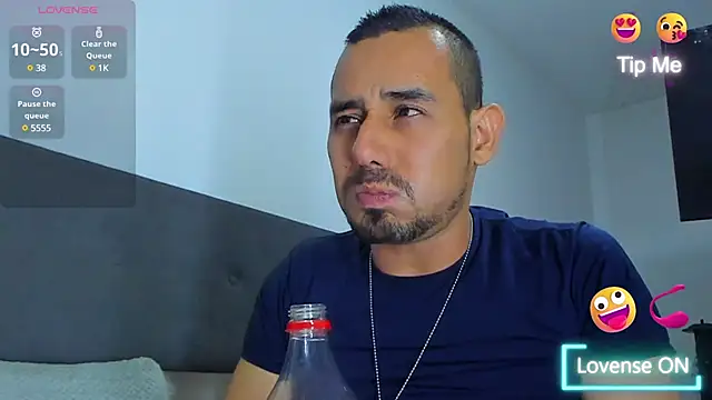 jhonyalzate2 online show from 02.24.25