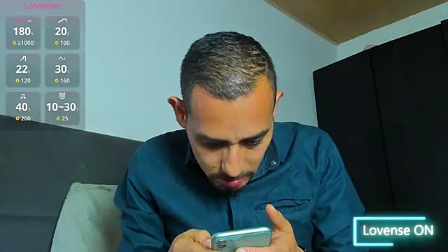 jhonyalzate2 online show from 02.24.26