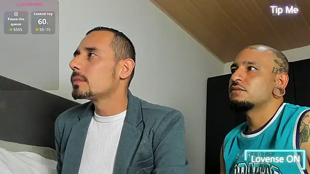 Snapshot of jhonyalzate2 chatting on 05.10.26 jhonyalzate2 online show from 05.10.26