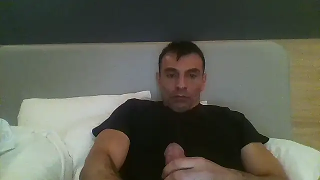 Hugebiglongcockcoupl online show from 12.21.25