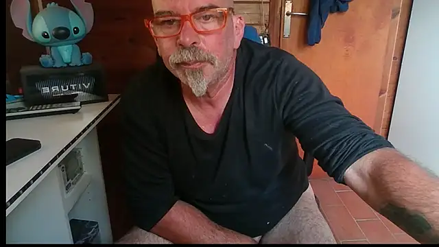 Snapshot of 0oscar_xxx chatting on 11.01.25 0oscar xxx online show from 11.01.25