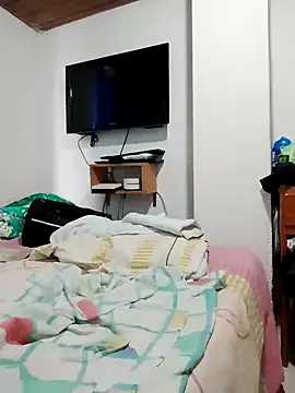 Vicky Rosse online show from 12.10.24