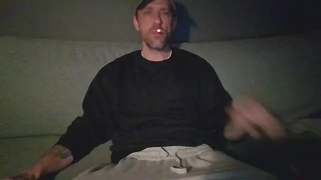 Snapshot of Stock-Holmes chatting on 11.01.25 Stock-Holmes online show from 11.01.25