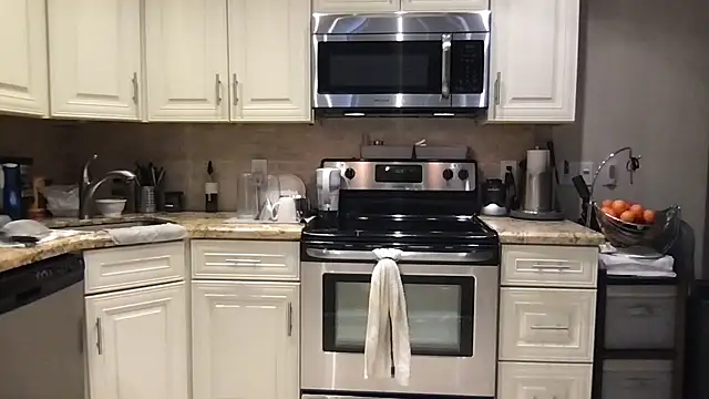 BigGuyMuscle online show from 11.21.25