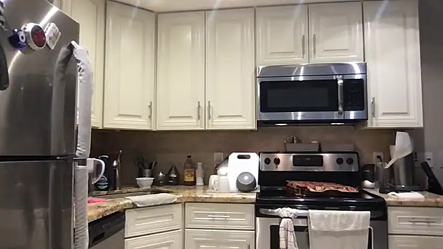 BigGuyMuscle online show from 02.17.26