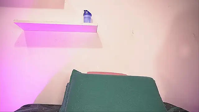 alexaa walker online show from 09.17.25