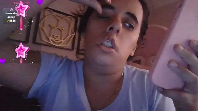 Snapshot of annarose19 chatting on 06.17.26 annarose19 online show from 06.17.26