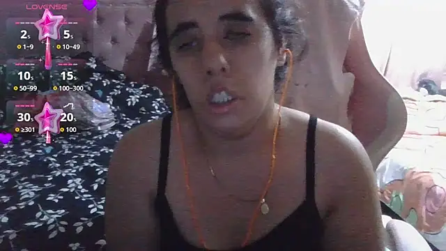 Snapshot of annarose19 chatting on 06.19.26 annarose19 online show from 06.19.26