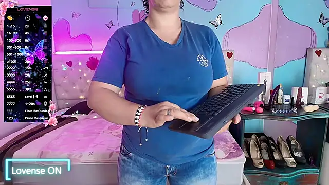 Zaly mature online show from 06.12.26