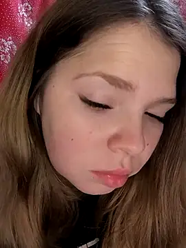 Snapshot of Zuli_Kiska chatting on 01.07.26 Zuli Kiska online show from 01.07.26