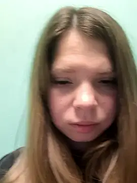 Snapshot of Zuli_Kiska chatting on 01.13.26 Zuli Kiska online show from 01.13.26