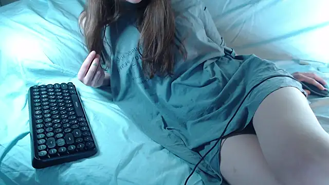 Snapshot of Q_T_pie chatting on 03.22.26 Q T pie online show from 03.22.26