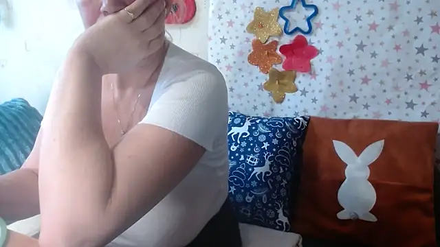 QueenLana online show from 12.14.25