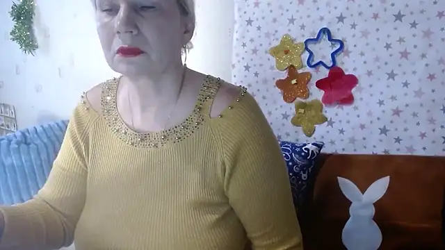 QueenLana online show from 12.21.25