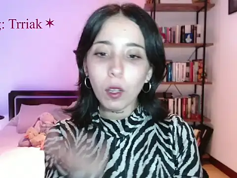 Snapshot of babyluna_8_8 chatting on 04.10.26 babyluna 8 8 online show from 04.10.26