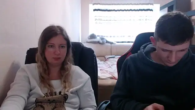 PeterAndJen online show from 03.12.25