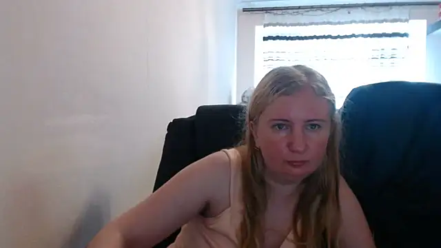 Snapshot of PeterAndJen chatting on 06.30.26 PeterAndJen online show from 06.30.26