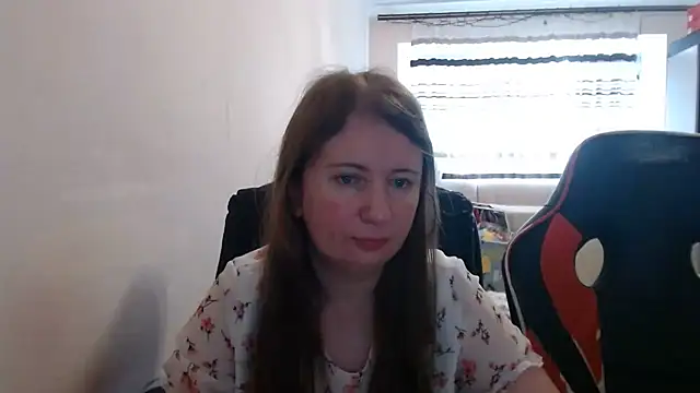 Snapshot of PeterAndJen chatting on 07.06.26 PeterAndJen online show from 07.06.26