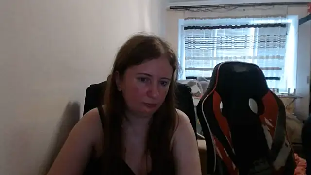 Snapshot of PeterAndJen chatting on 07.19.26 PeterAndJen online show from 07.19.26