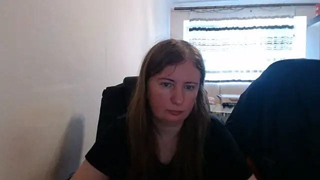 Snapshot of PeterAndJen chatting on 07.27.26 PeterAndJen online show from 07.27.26