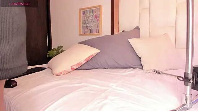 Snooky Clinton online show from 03.10.25