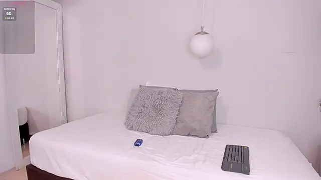 Snooky Clinton online show from 10.11.25