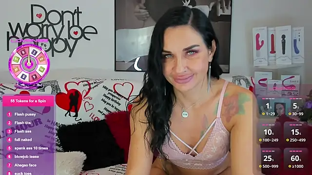 Snapshot of Tara_Bloss chatting on 02.13.25 Tara Bloss online show from 02.13.25