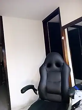 Snapshot of Javibell93 chatting on 03.04.26 Javibell93 online show from 03.04.26