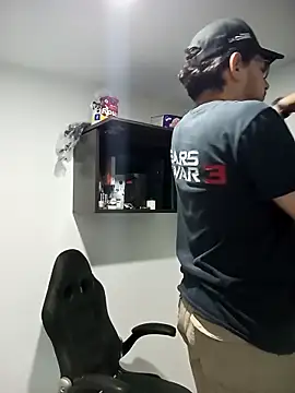 Snapshot of Javibell93 chatting on 04.07.26 Javibell93 online show from 04.07.26