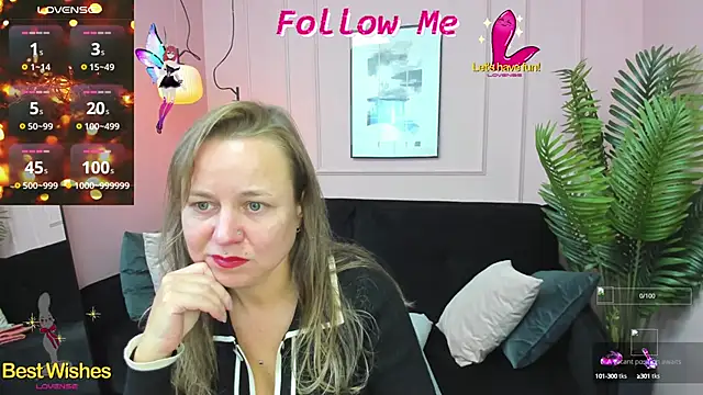 Snapshot of GabrielGold chatting on 09.26.25 GabrielGold online show from 09.26.25