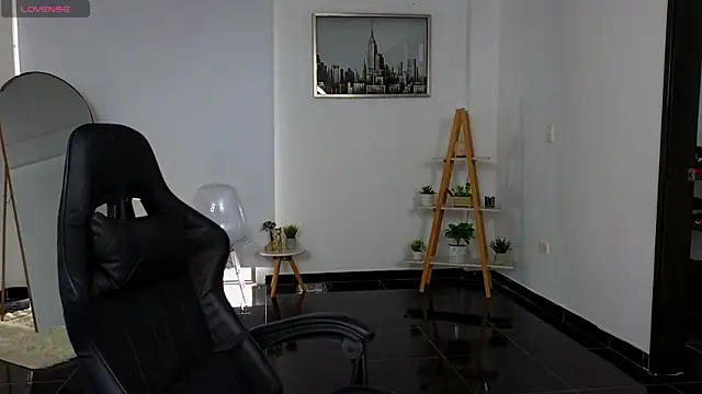 bella  adams online show from 09.15.25