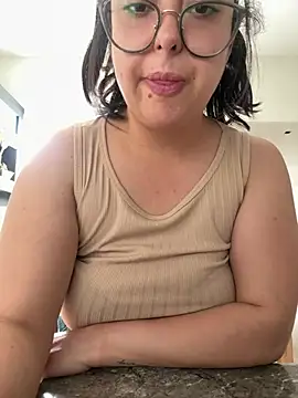 MileyGia online show from 03.08.26