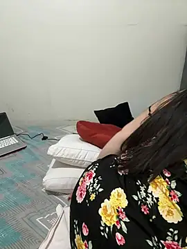 MileyGia online show from 04.29.26