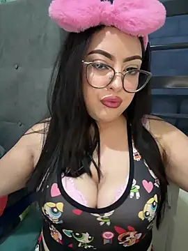 MileyGia online show from 07.19.26