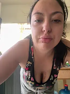 MileyGia online show from 07.25.26