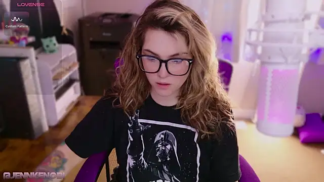 JennKenobi online show from 02.24.25