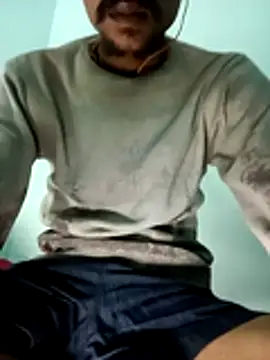 Snapshot of PrabV0319 chatting on 12.21.25 PrabV0319 online show from 12.21.25