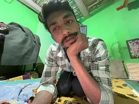 Snapshot of PrabV0319 chatting on 02.21.26 PrabV0319 online show from 02.21.26