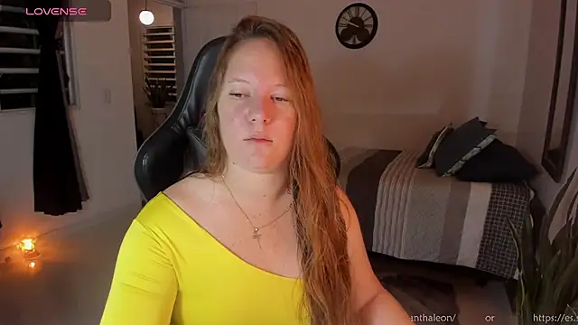 Snapshot of tamy_shine87 chatting on 02.01.26 tamy shine87 online show from 02.01.26