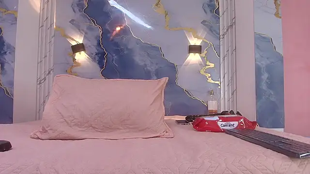 lorrayne  online show from 09.11.25