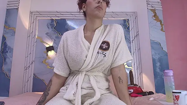 lorrayne  online show from 09.22.25