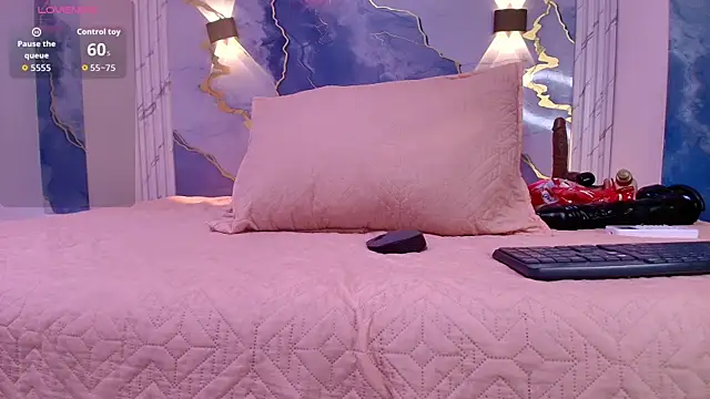 lorrayne  online show from 10.20.25